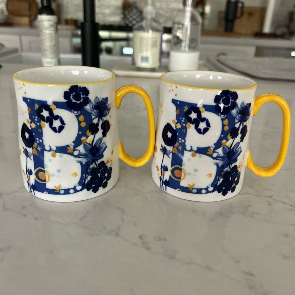 Initial B Monogram Set Of 2  Mugs Cups Bella Floral Homespun Artisan Collection